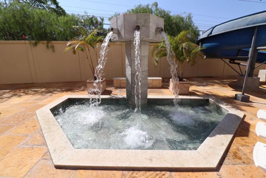 Villas Diroma - Ganhe 1 Dia No Diroma Acqua Park, Splash E Slide กัลดัสโนวัส ภายนอก รูปภาพ